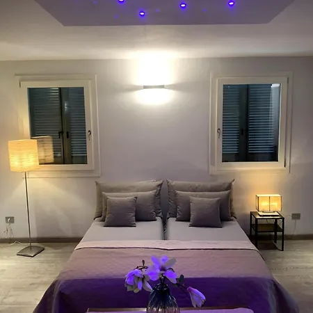 La Tua Casa Con Giardino A 2 Passi Dal Centro 펜션