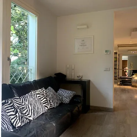 La Tua Casa Con Giardino A 2 Passi Dal Centro Сasa de vacaciones *