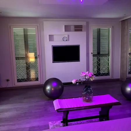 La Tua Casa Con Giardino A 2 Passi Dal Centro Ferienhaus Modena