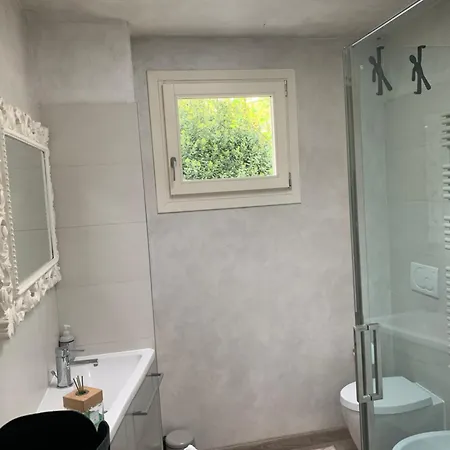 La Tua Casa Con Giardino A 2 Passi Dal Centro Сasa de vacaciones *