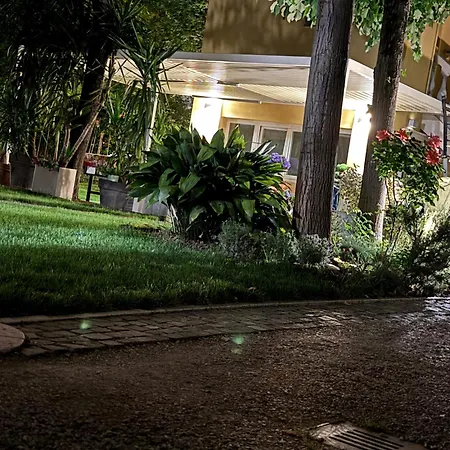 Feriehus La Tua Casa Con Giardino A 2 Passi Dal Centro