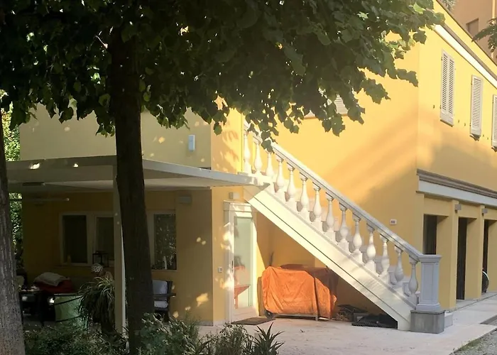 La Tua Casa Con Giardino A 2 Passi Dal Centro Feriehus