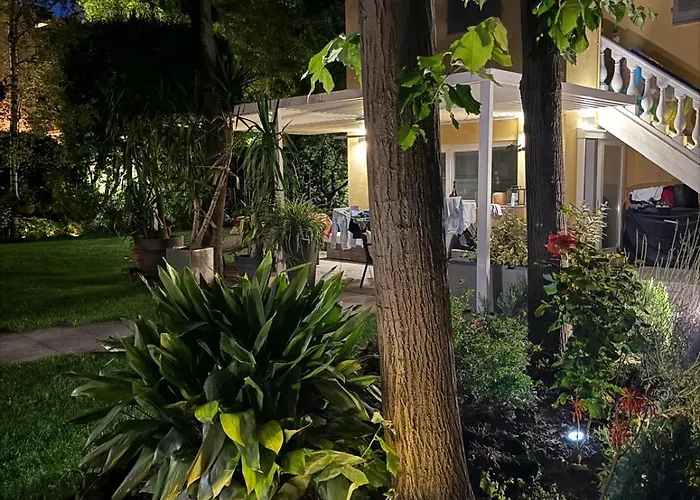 La Tua Casa Con Giardino A 2 Passi Dal Centro Modena